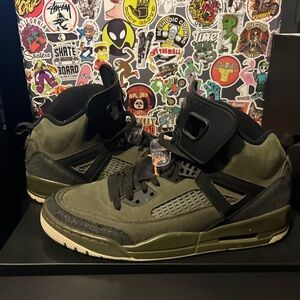 Air Jordan Spizike - Olive Green